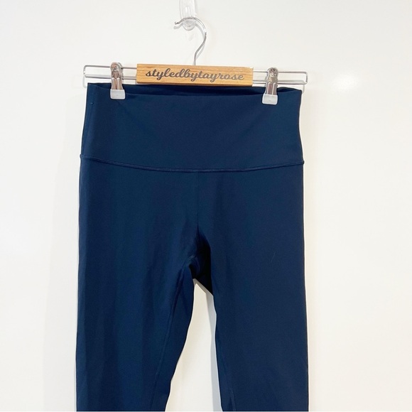 Lululemon Wunder Under Crop (Hi-Rise) *Full-On Luxtreme 21"
True Navy - Picture 6 of 9